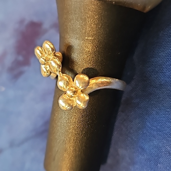 Sterling Silver | 925 | 4 Petaled | 2 flower Ring | Size 7 - Picture 3 of 12